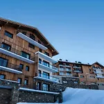 Daria-i Nor By Les Etincelles Alpe d'Huez